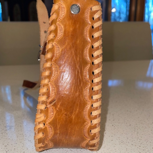 Hand Made tooled leather bag floral painted shoulder bag - Picture 4 of 6